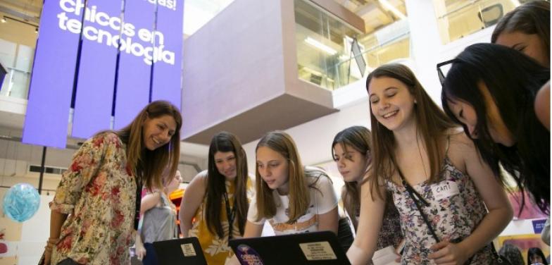 Mujeres en tecnología